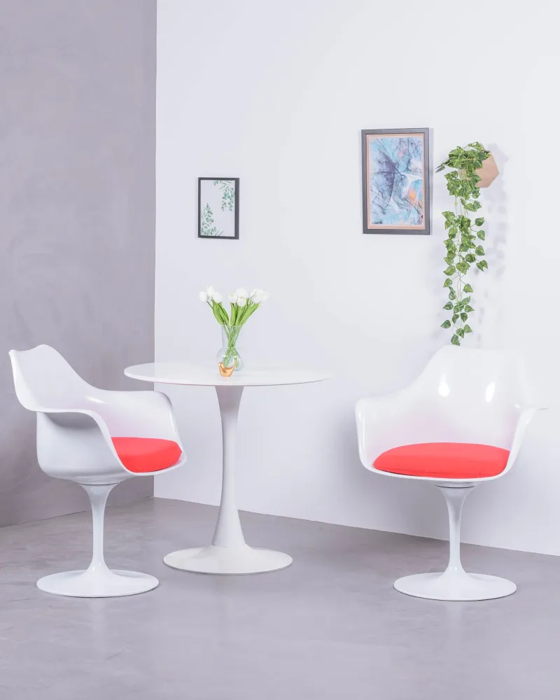 Chaise Tulip Arms avec accoudoirs pour salle à manger | Garantie de 5 ans avec Nest Dream