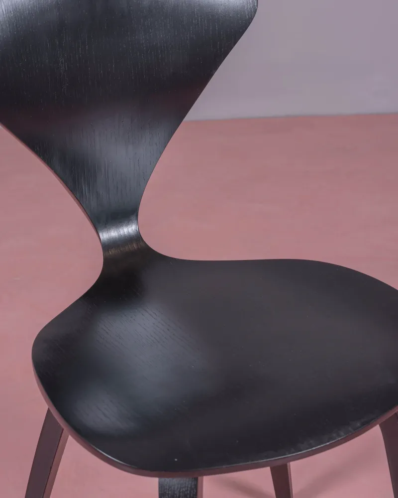 Chaise de salle à manger scandinave Cherner en noyer | Livraison gratuite