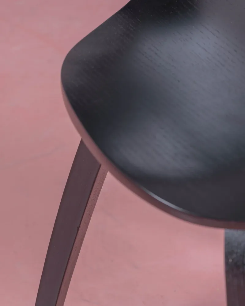 Chaise de salle à manger scandinave Cherner en noyer | Livraison gratuite