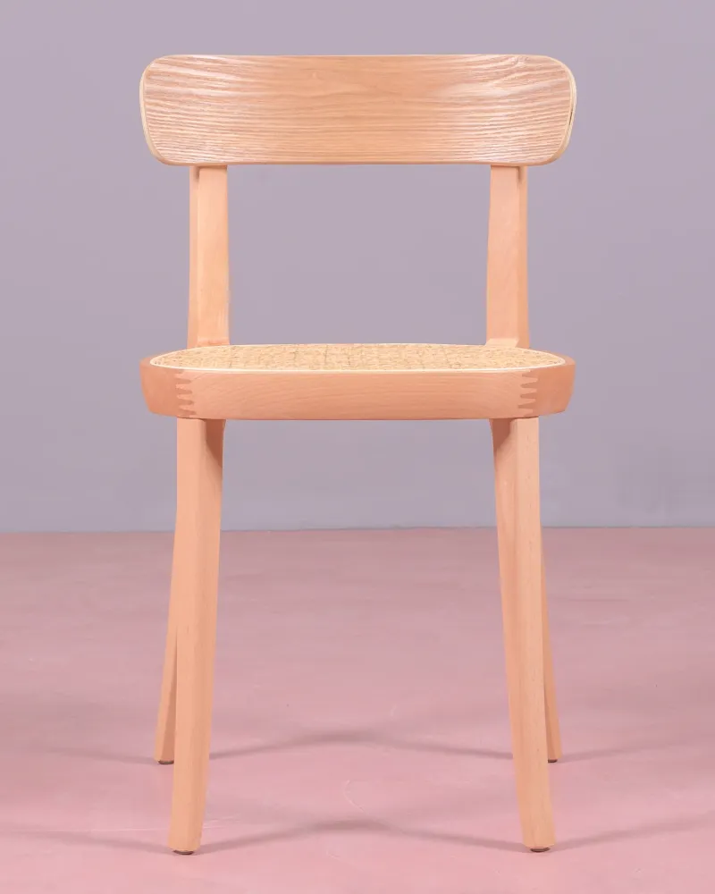 Tours chair in ash wood and natural rattan | Elegant and durable