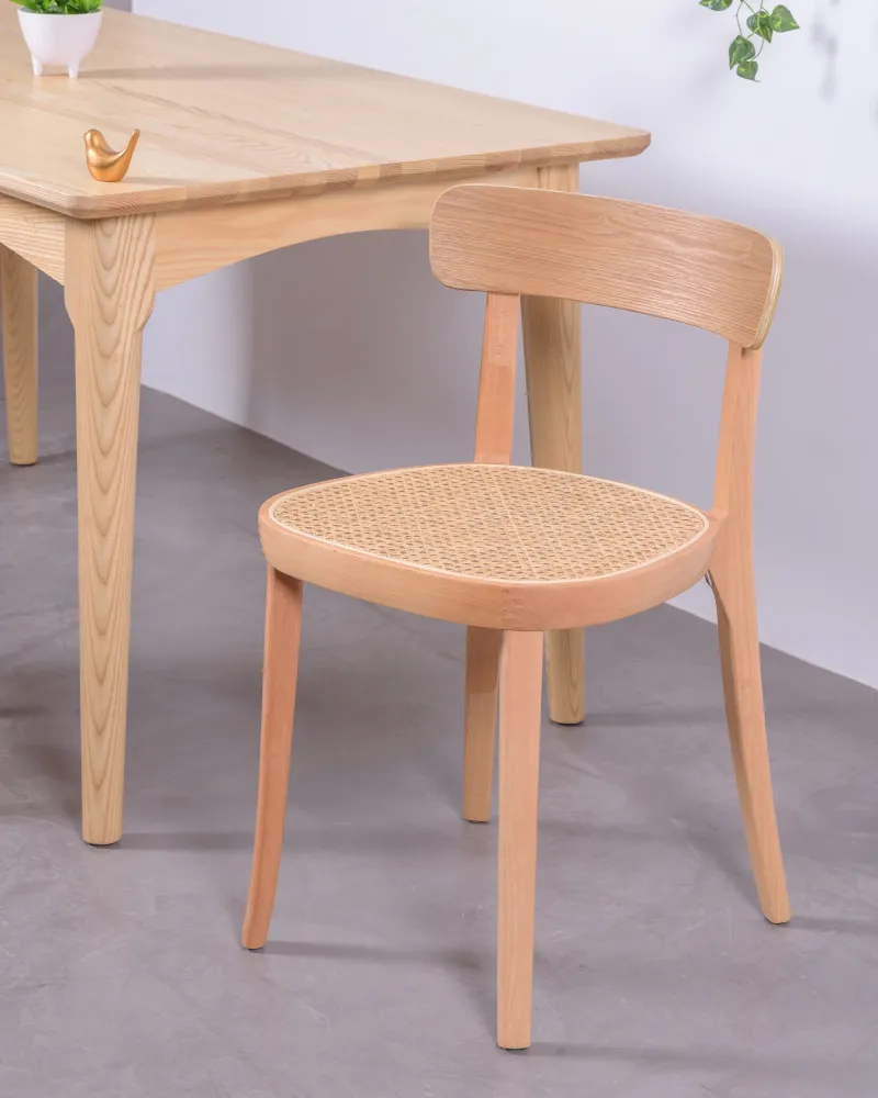 Tours chair in ash wood and natural rattan | Elegant and durable