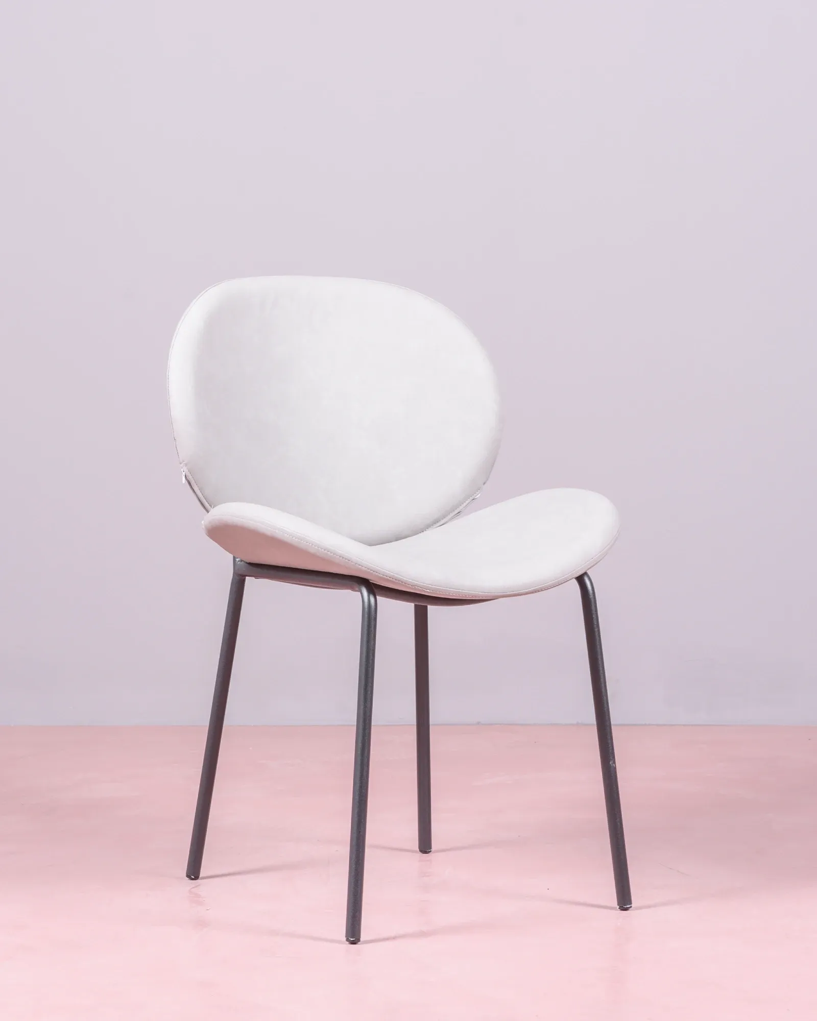 Retro chair upholstered in aged imitation leather | Vintage chairs | Nest Dream