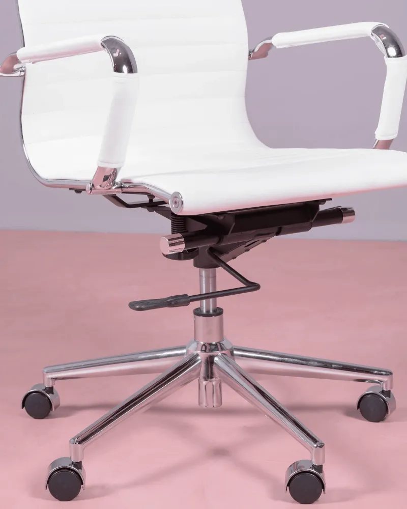 Chaise de bureau à dossier haut rembourrée en similicuir | Nest Dream