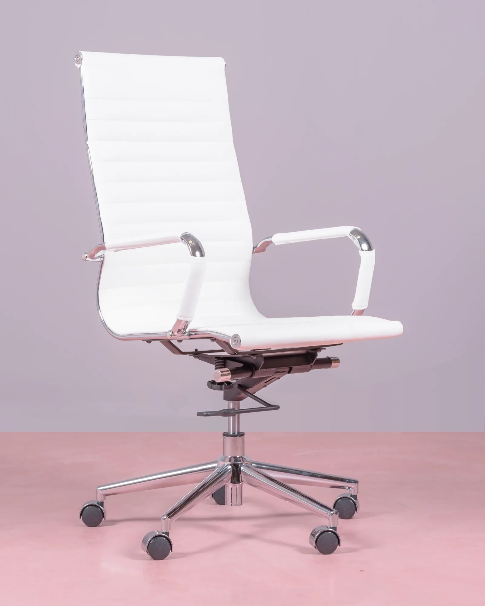 Chaise de bureau à dossier haut rembourrée en similicuir | Nest Dream
