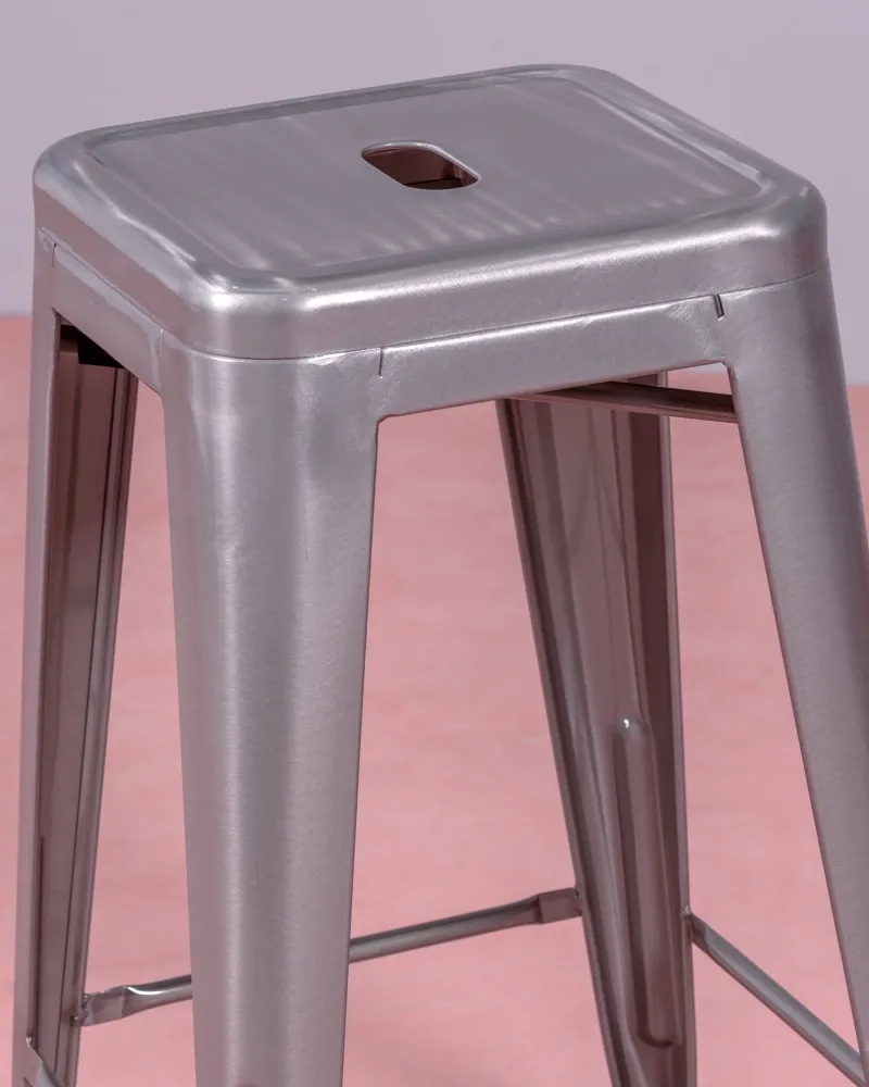 Metalowy Krzesło ze stali z możliwością sztaplowania (68 cm) | Nest Dream