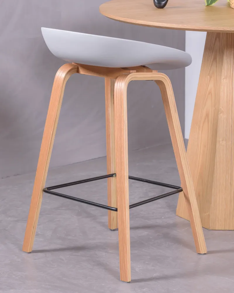 Daxer Hocker im nordischen Design mit Beinen aus Buche | Nest Dream