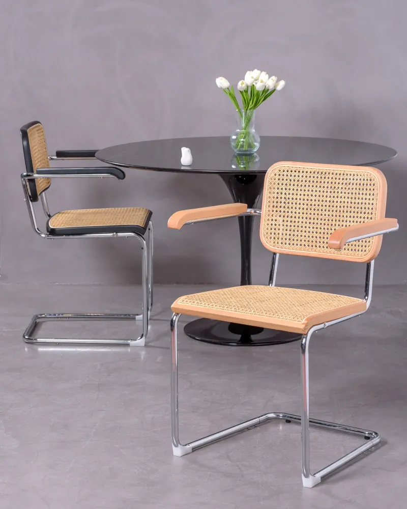 Sedia in rattan con braccioli in legno di faggio | Nest Dream