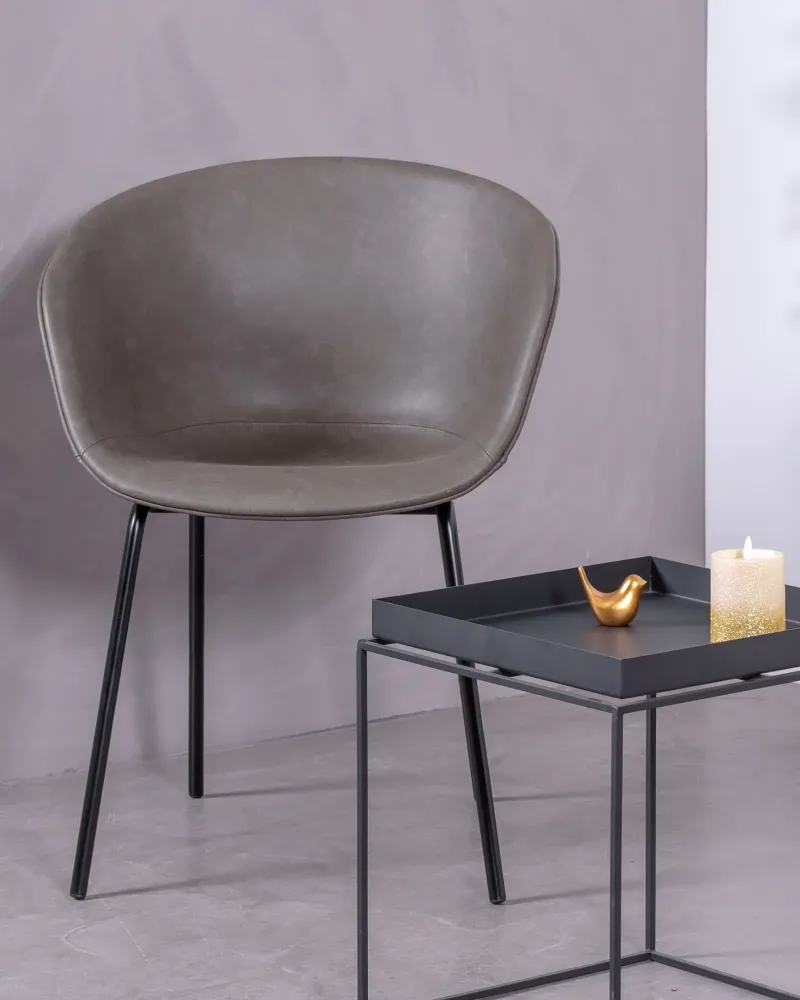 Vintage stoel met armleuningen bekleed met gewaxt kunstleer - Denver