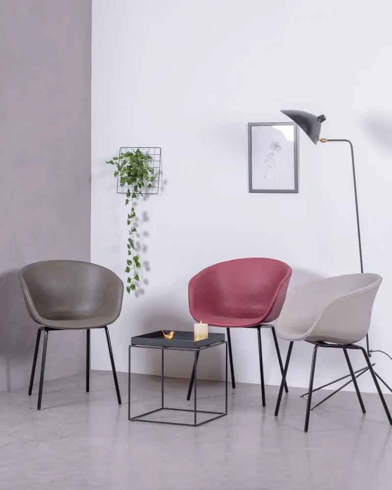 Vintage stoel met armleuningen bekleed met gewaxt kunstleer - Denver