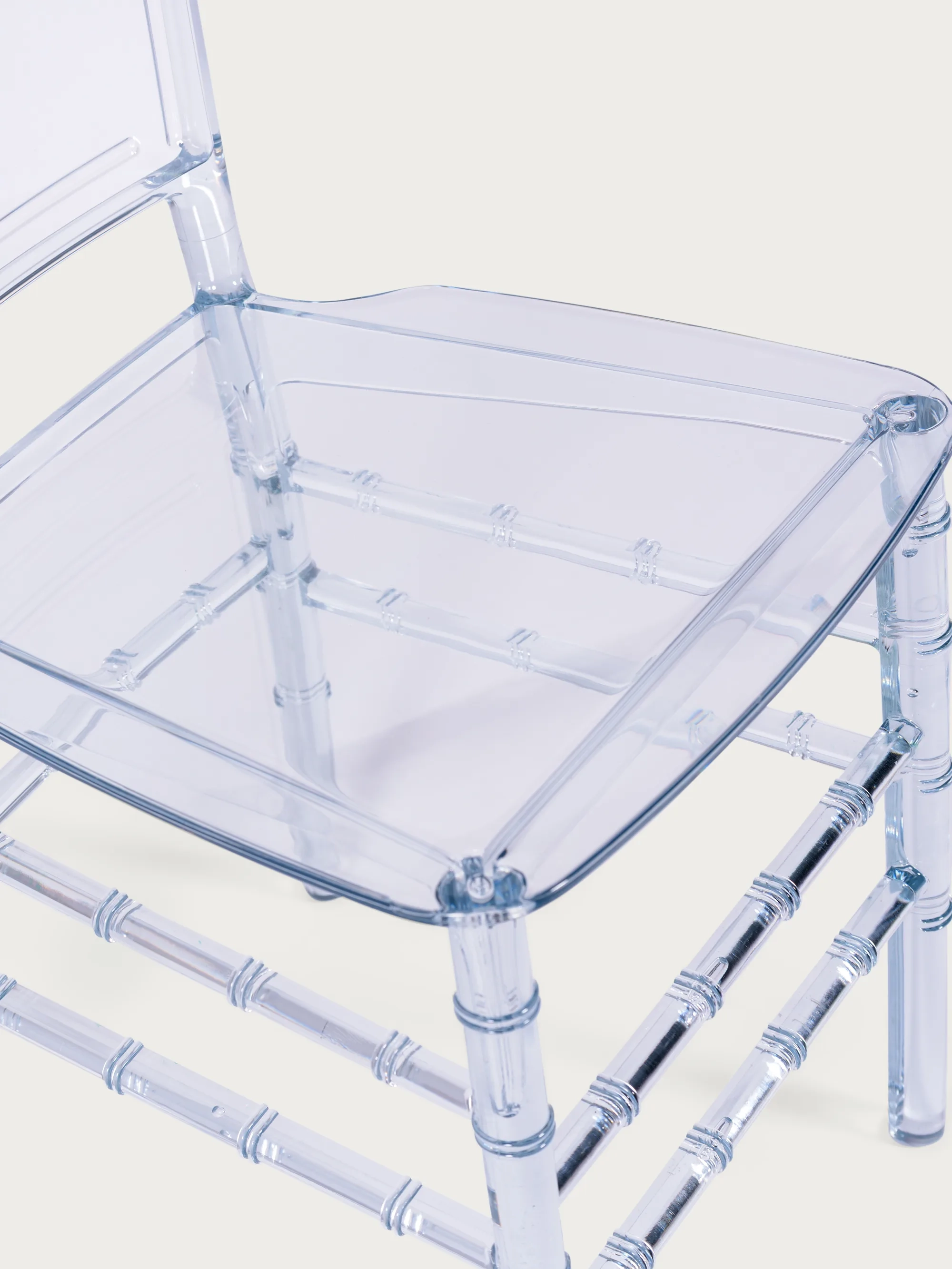 Picture of Ghost transparent chair made of polycarbonate : Nest Dream Color ...